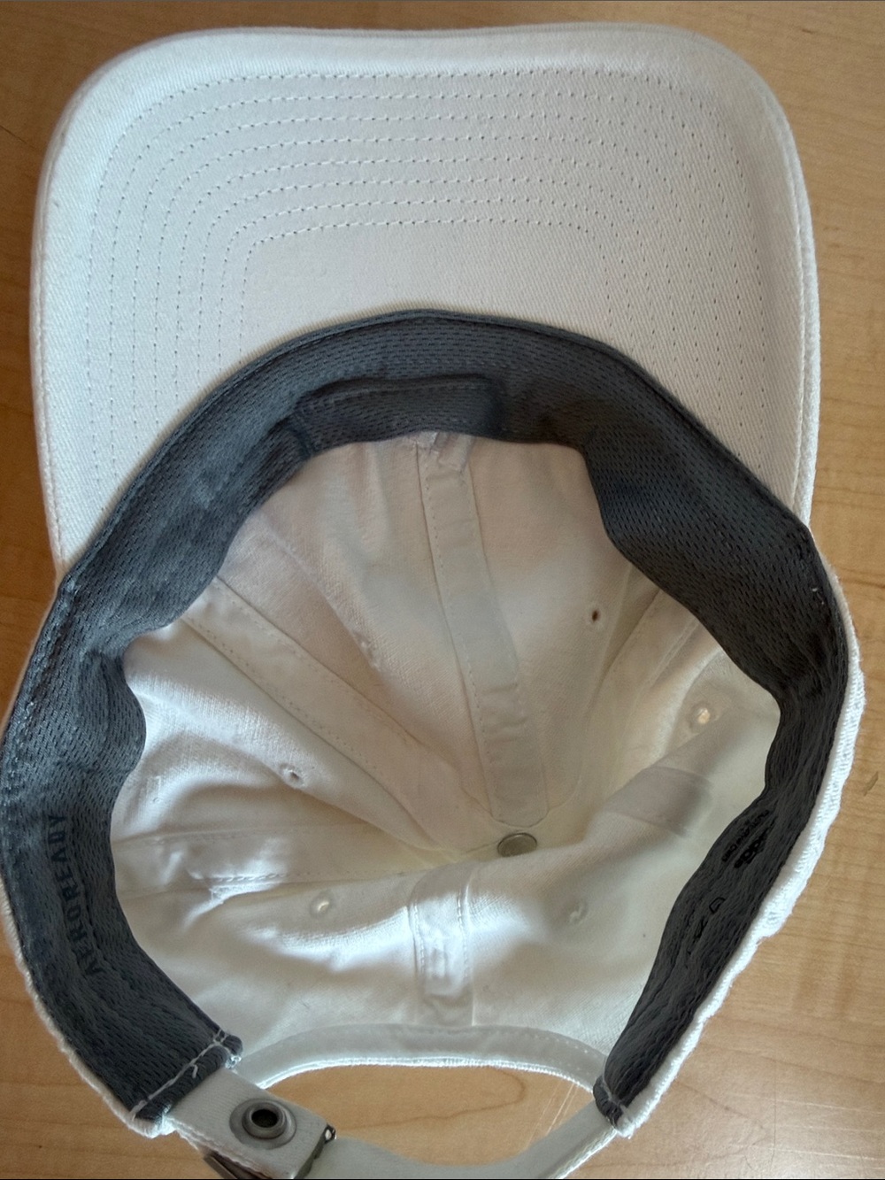Adidas White Cap - Picture 6 of 6